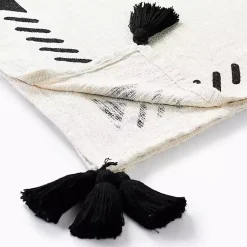 Best Anna Black And White Diamond Throw Blankets & Throws