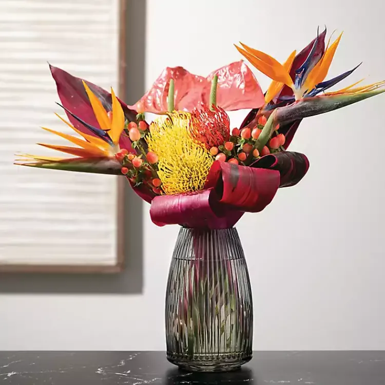 Clearance Round Ribbed Glass Vase Vases