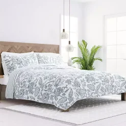 Kirklands Home Quilts|Blue Jacobean Reversible 3-pc. King Quilt Set