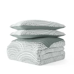 Kirklands Home Quilts|Green Scalloped Reversible 3-pc. Queen Quilt Set