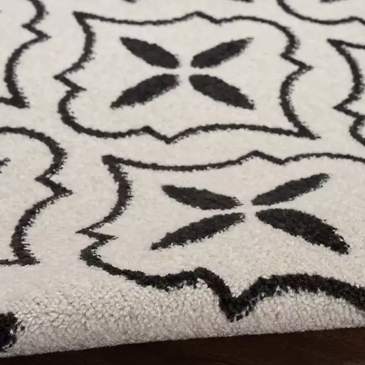 Kirklands Home Outdoor Rugs|Ivory & Black Quatrefoil Indoor/Outdoor Runner