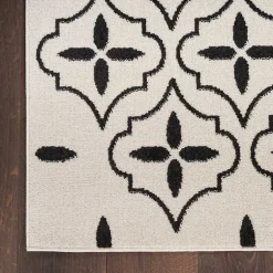 Kirklands Home Outdoor Rugs|Ivory & Black Quatrefoil Indoor/Outdoor Runner