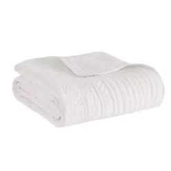 Discount Oversized Quilted Scalloped Edge Throw Blankets & Throws