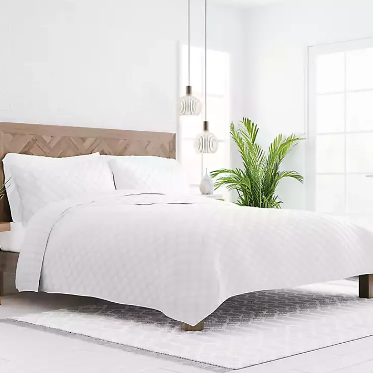 Kirklands Home Quilts|Stitched Diamond 3-pc. King Quilt Set White