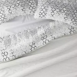 Kirklands Home Quilts|White Trellis Reversible 3-pc. Queen Quilt Set