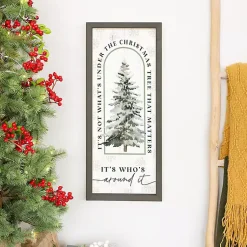 Clearance Who's Around the Tree Wall Plaque Christmas Art & Wall Decor